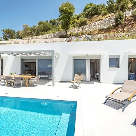 Owls Secret By ヴィラ Drymon