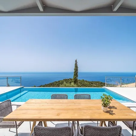 Owls Secret By ヴィラ Drymon