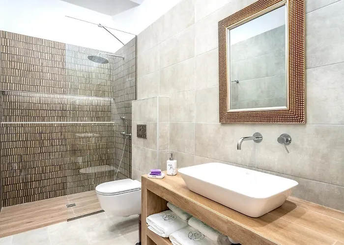 Villa Owls Secret By Drymon